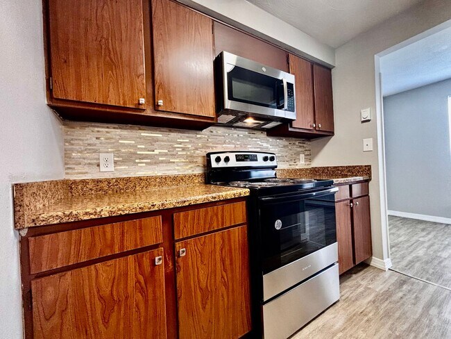 Building Photo - Beautiful 2 bedroom 1 bath in West Milton!