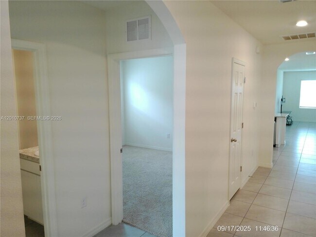 Building Photo - 2073 Farmhouse Rd SE