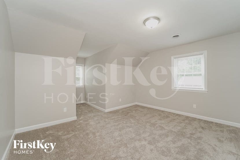 Building Photo - 7301 Leesburg Rd