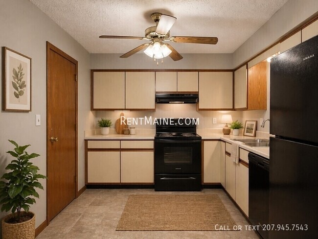 Building Photo - 10 Hartley St