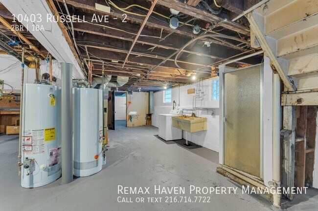 Building Photo - 10403 Russell Ave