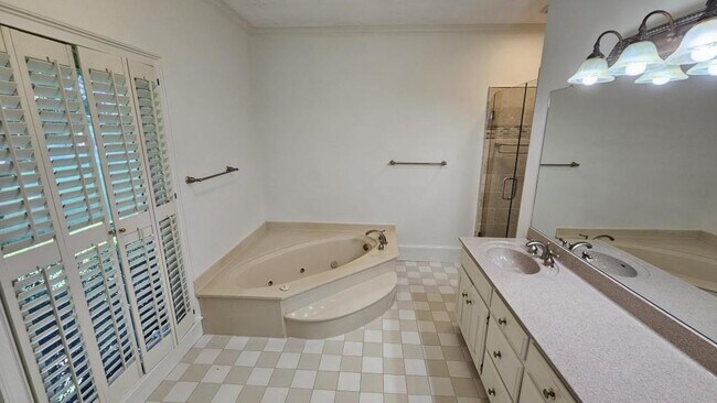 Building Photo - 5278 Browning Way SW