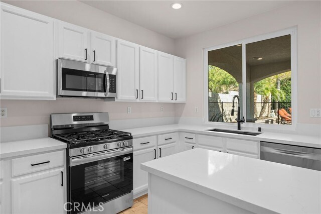 Building Photo - 795 Vía Blairo