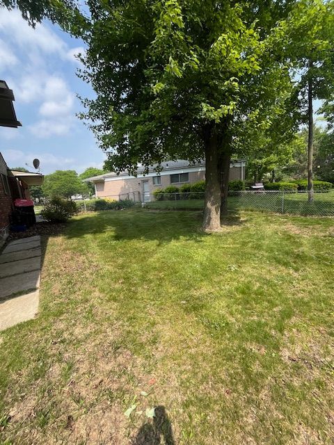 Building Photo - 27030 Berkshire Dr