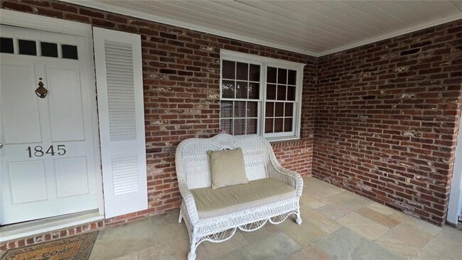 Building Photo - 1845 Monroe Dr NE