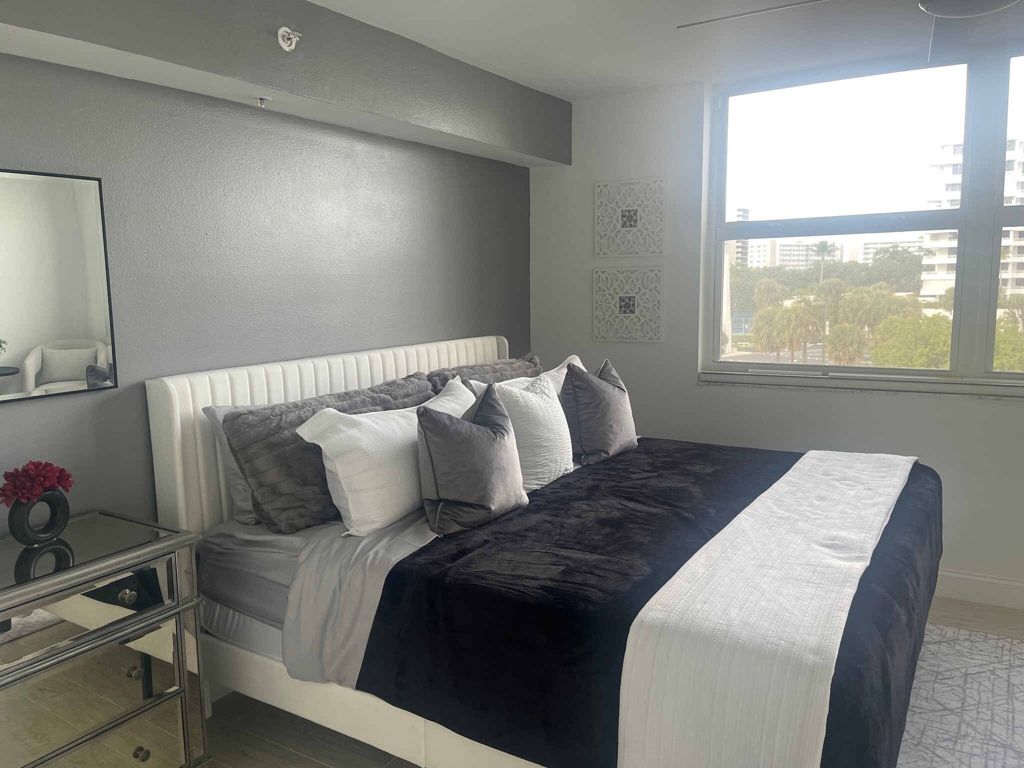 Building Photo - 3594 S Ocean Blvd