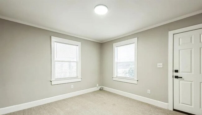 Building Photo - Welcome to this Beautiful Newly Renovated ...