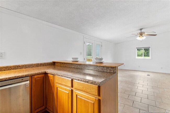 Building Photo - 4450 Zabell Dr