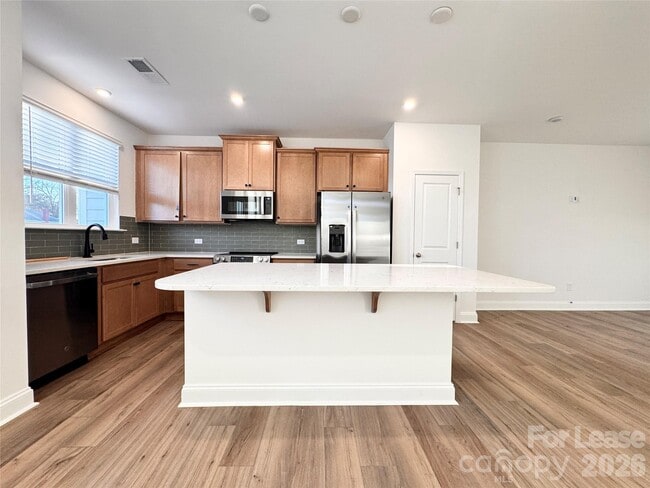 Building Photo - 2954 Clyde Dr