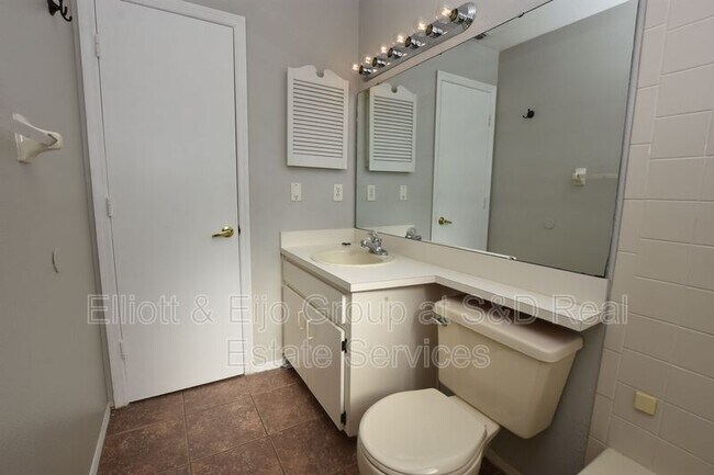 Building Photo - 5357 St Lucia Dr