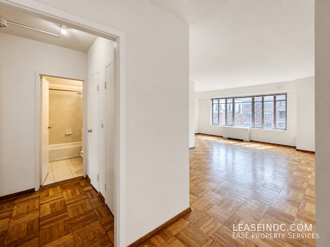 Building Photo - 1711 Massachusetts Ave NW