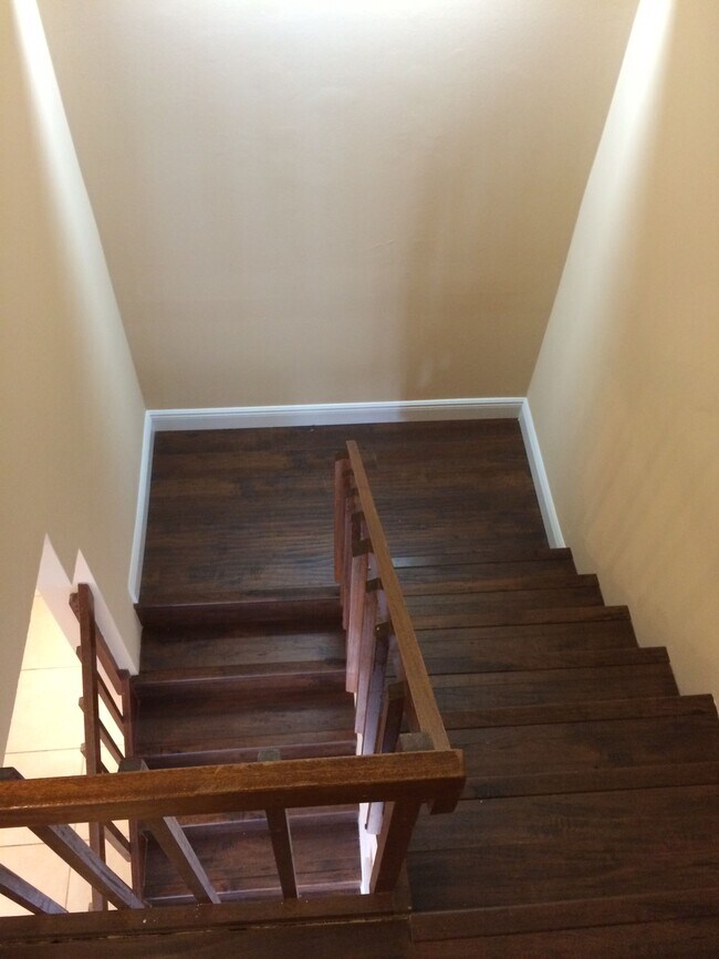 Building Photo - 2160 White Pine Cir