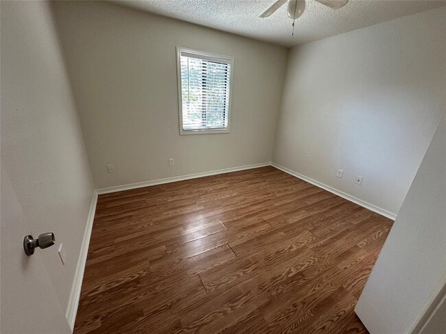 Building Photo - 10505 Mcmillian Dr