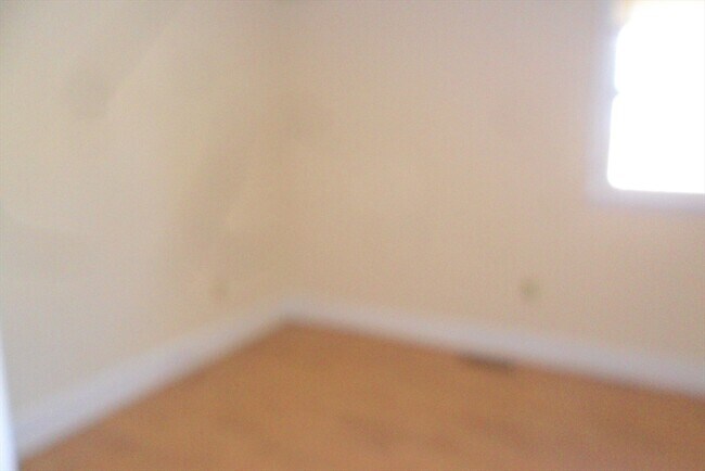 Building Photo - 28 Spring St