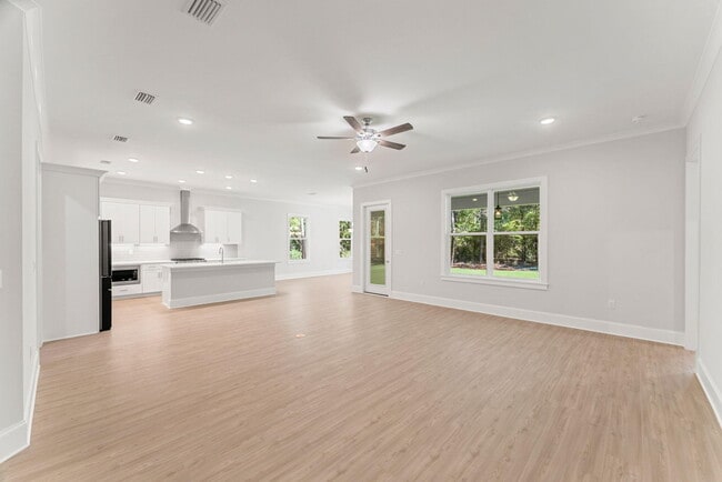 Building Photo - 287 J Hunters Way
