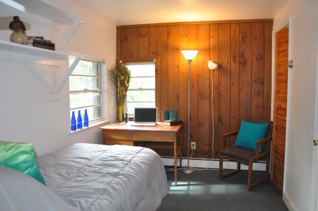 Building Photo - 715 Triphammer Rd