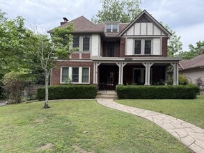 Building Photo - 621 Prospect Ave
