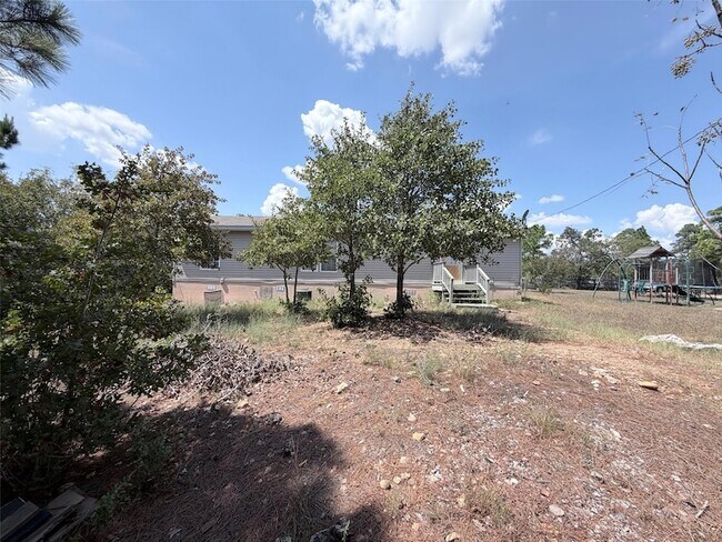 Building Photo - 157 Lakeside Dr