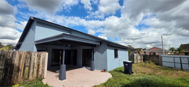 Building Photo - 15238 SW 58th Terrace