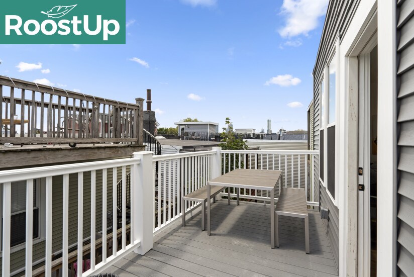 Building Photo - Furnished Bedroom with Private Bath in South Boston