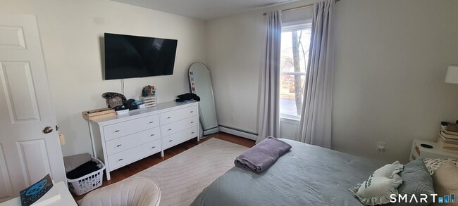 Building Photo - 155 Tracy Ave