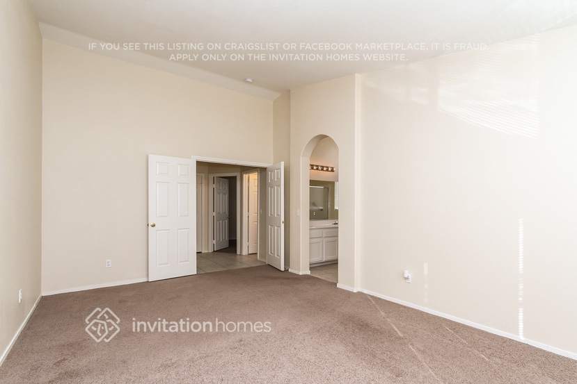 Building Photo - 923 Shadowfax Rd