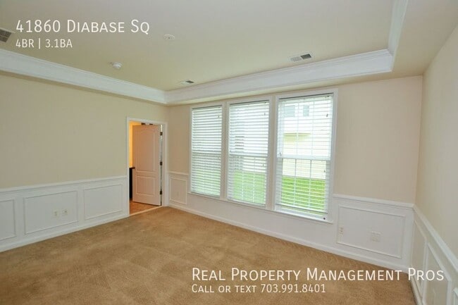 Building Photo - 41860 Diabase Square