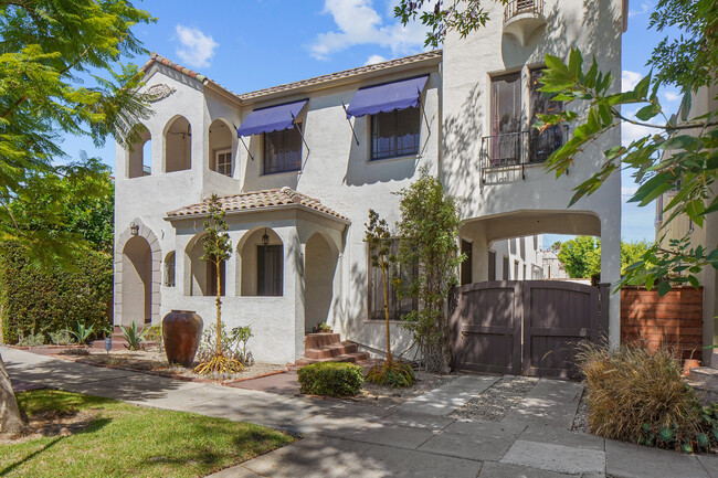 Building Photo - 642 N Windsor Blvd