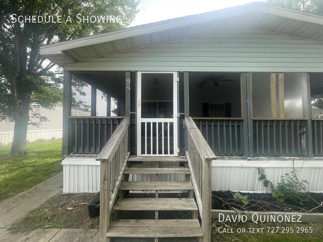 Building Photo - 701 Mill St
