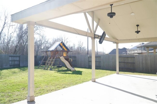 Building Photo - 3308 Regal Park Ln
