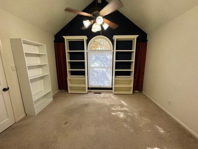 Building Photo - Very Nice 4 Bedroom 2.5 Bathroom Home in North Little Rock off of North Hills