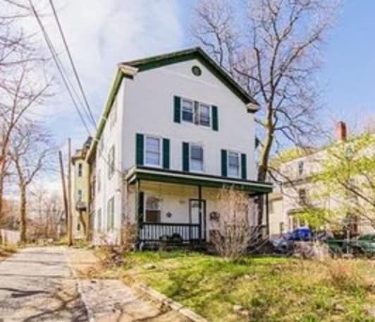 Primary Photo - 3 Oakdale St