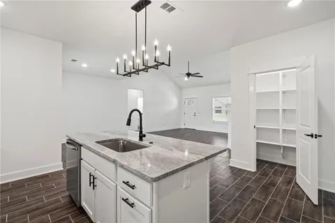 Building Photo - 158 N Banner Ave