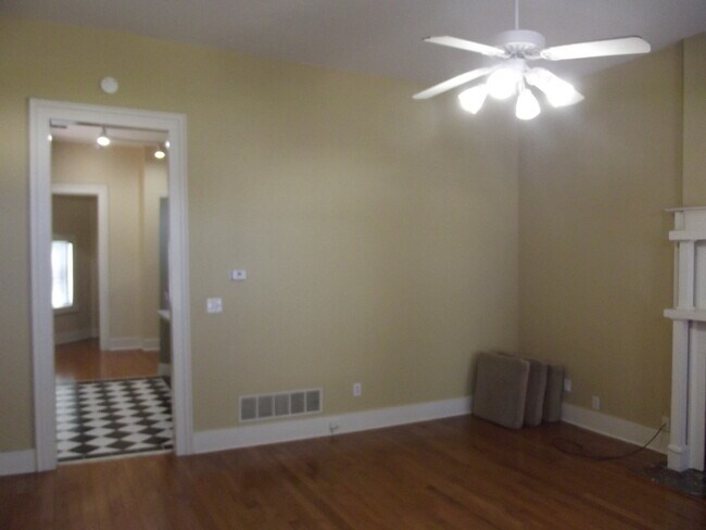 Entry to Kitchen - 912 E Chestnut St