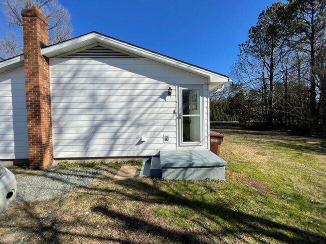 Building Photo - Mebane