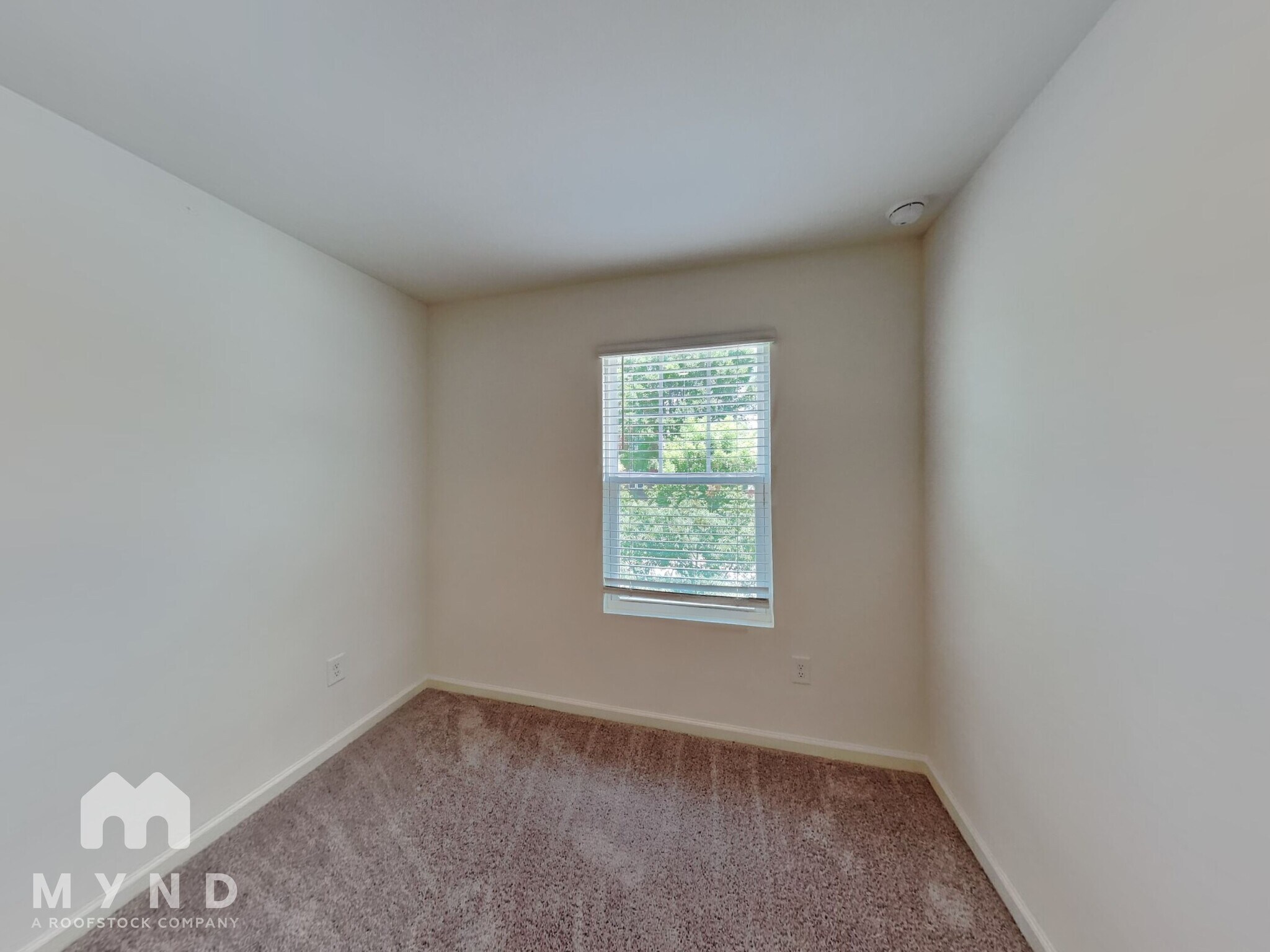 Building Photo - 2670 Toucan Wy