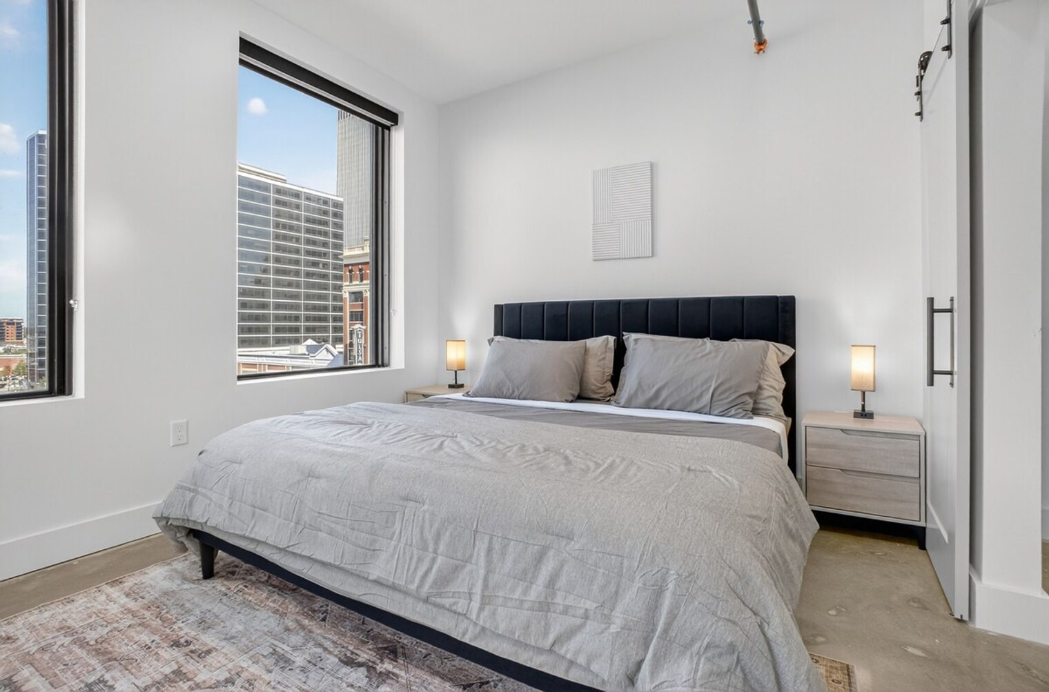 Building Photo - 116 W 3rd St