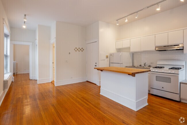 1BR, 1BA - 650SF - 5700 N Winthrop
