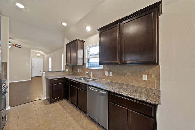 Building Photo - 9936 Copperhead Ln