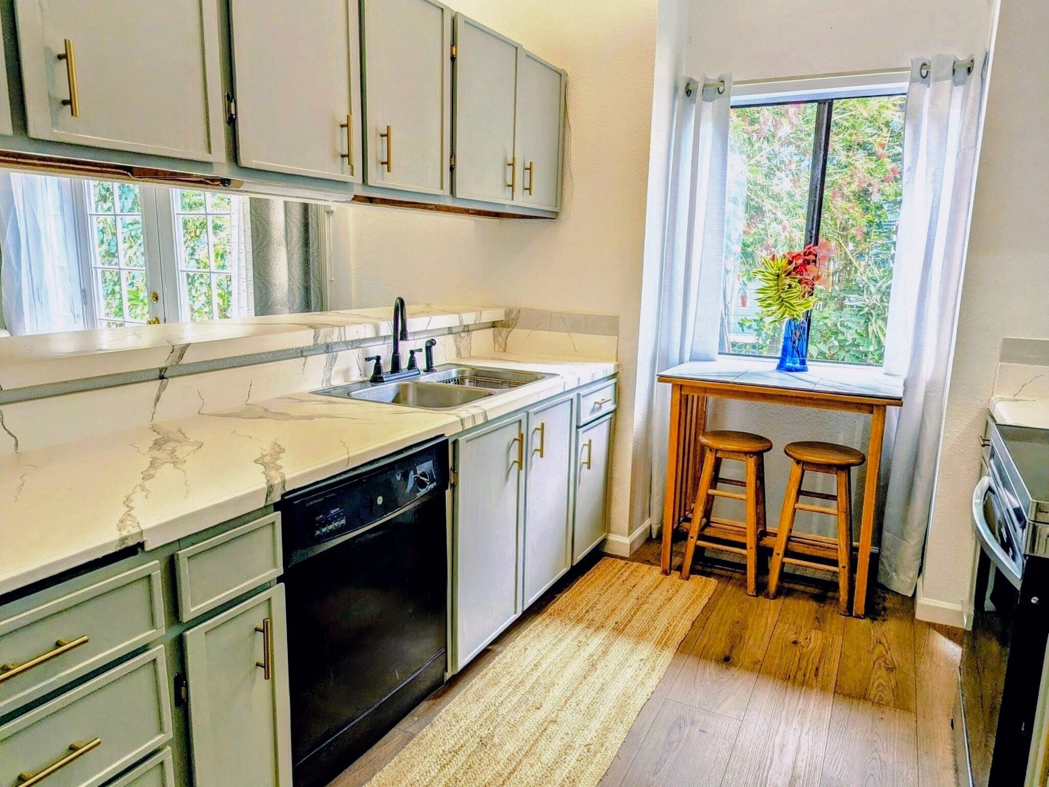 Building Photo - 1 Meadows at Makawao Mdws