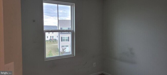 Building Photo - 1047 Wickersham Wy