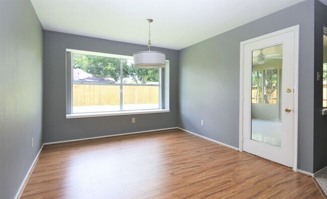 Building Photo - 14002 Taco Ct