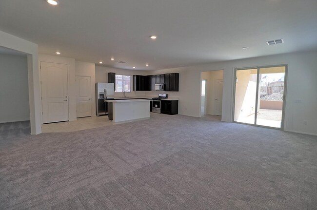 Building Photo - Newer Rancho Sahuarita Home!