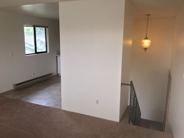 Building Photo - Ballard Duplex - 1 bedroom