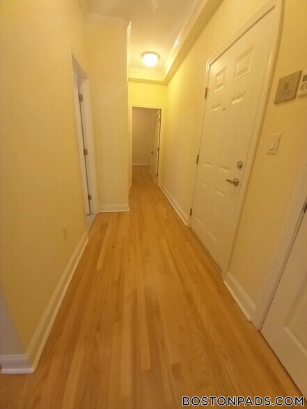 Building Photo - 65 Langdon St