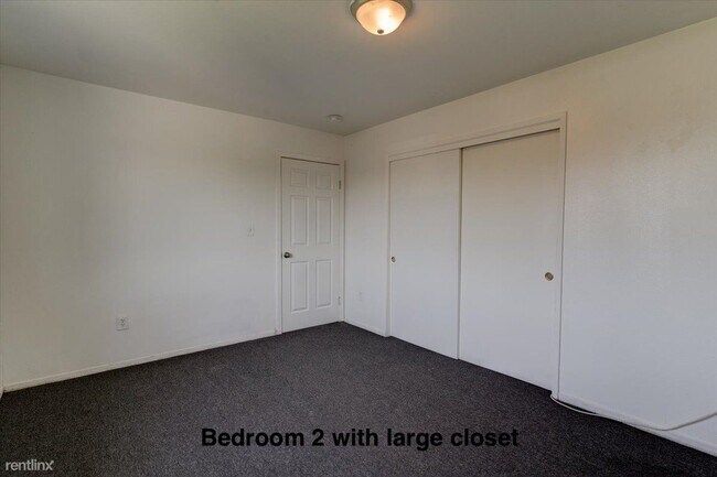 Building Photo - 3 br, 2 bath Duplex - 1702 Merced St