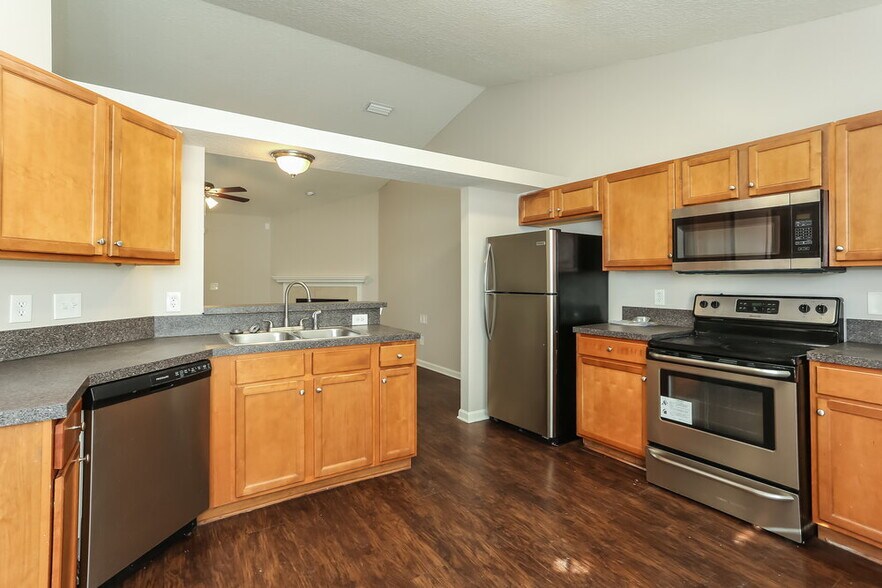 Building Photo - 6827 Rapid River Dr