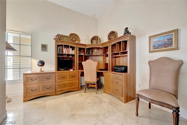 Building Photo - 9341 White Hickory Ln