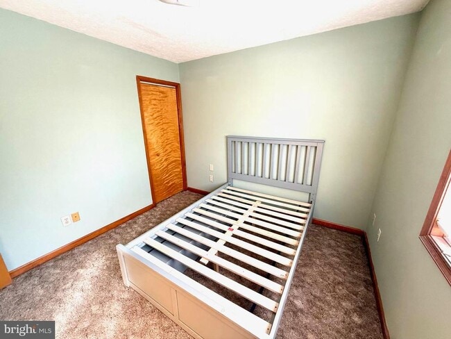 Building Photo - 1121 Progress Rd