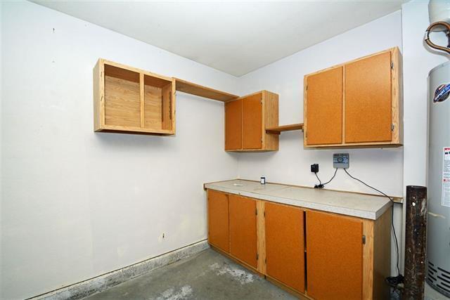 Building Photo - Updated Nampa home just minutes from I-84